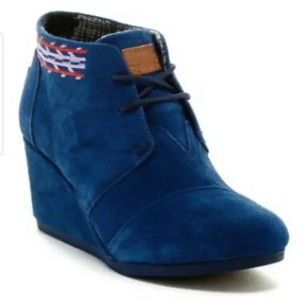 Toms Desert Suede Wedge Booties Size 6.5